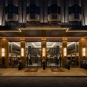 Hilton Plaza 4* Vienne